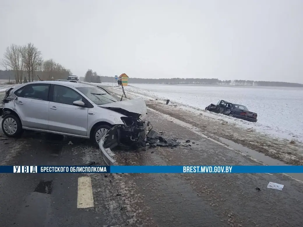 В Пружанском районе столкнулись четыре автомобиля: пять человек в больнице  | bobruisk.ru