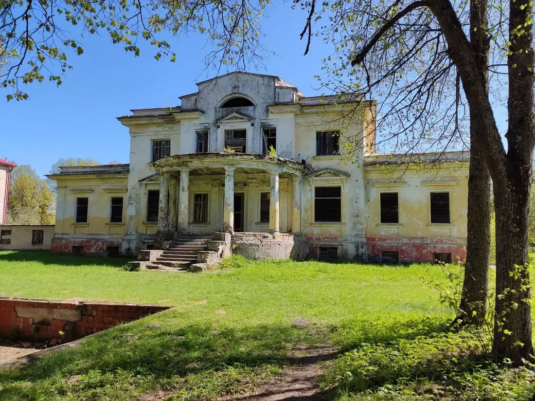 Путешествие одного дня: на «графских развалинах» в деревне Грудиновка |  bobruisk.ru