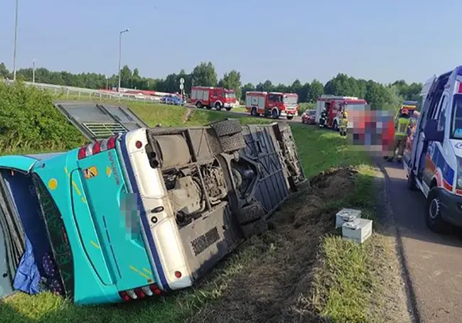 В Польше перевернулся пассажирский автобус с белорусами, есть пострадавшие