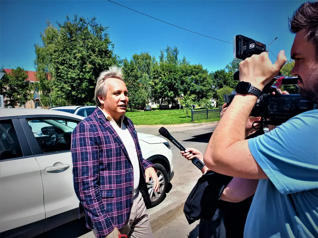 В Могилеве открыли мемориальную доску в честь Бориса Моисеева. Фото и видео  | bobruisk.ru