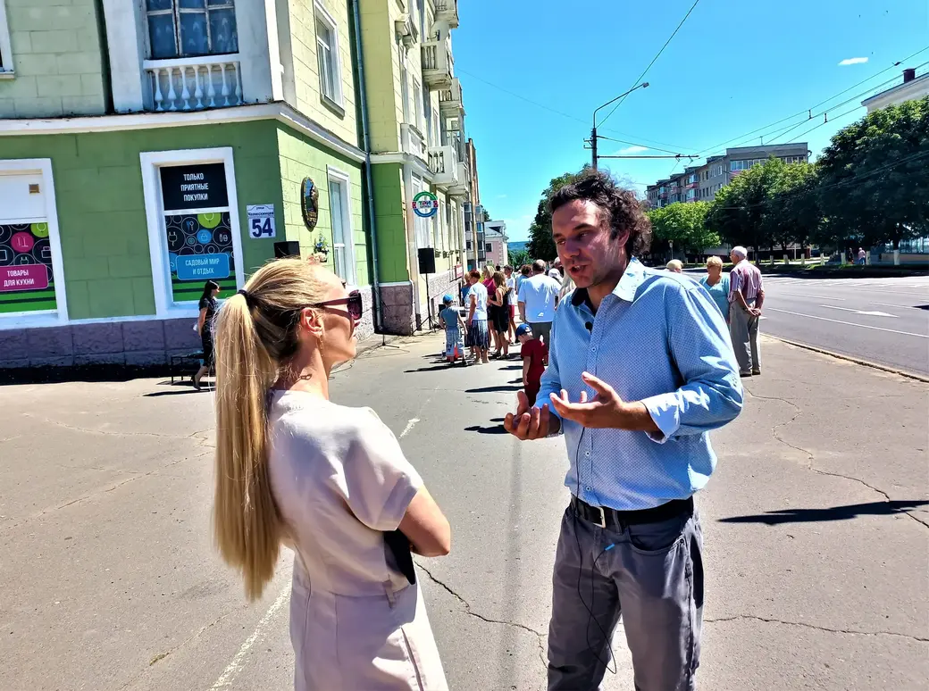 В Могилеве открыли мемориальную доску в честь Бориса Моисеева. Фото и видео  | bobruisk.ru