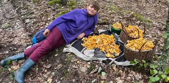 Грибалка в деревне Бервы Глусского района. Фото Марины Дроздовой.