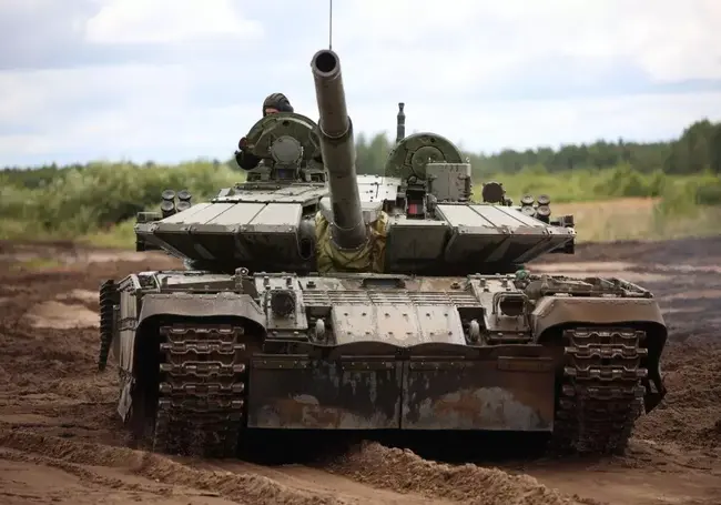 Белорусский танк Т-72БМ2 начнут поставлять в армию в текущем году