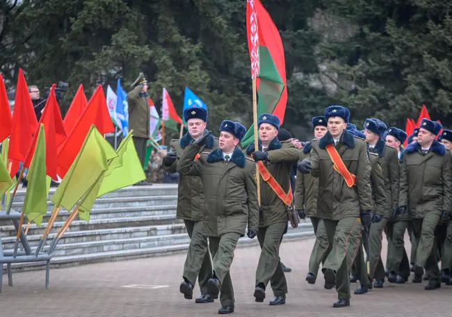 В Бобруйске отметили День защитников Отечества и Вооруженных Сил. Фоторепортаж