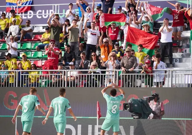 Сборная Беларуси не смогла выйти в финал чемпионата мира по пляжному футболу. Но остается надежда на «бронзу»