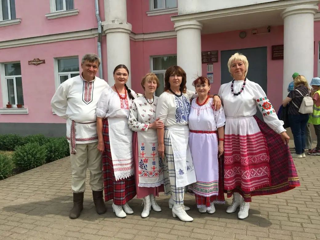 Жизнь на пенсии. Могилевчанка освоила декупаж, реставрацию мебели,  восточные танцы и вырастила 35 сортов роз | bobruisk.ru