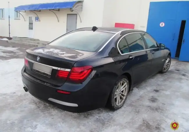 Автомобиль BMW с криминальной «биографией» установили эксперты в Климовичах