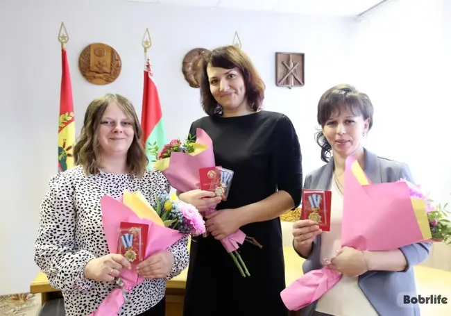 Ордена Матери удостоены три жительницы Первомайского района Бобруйска. Фотофакт