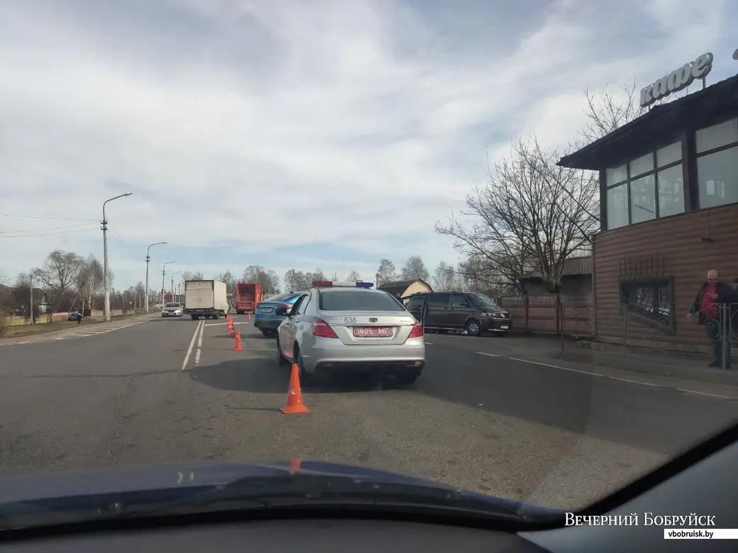 В Бобруйске в аварии пострадали два ребенка. Одному из них – три года  (видео) | bobruisk.ru