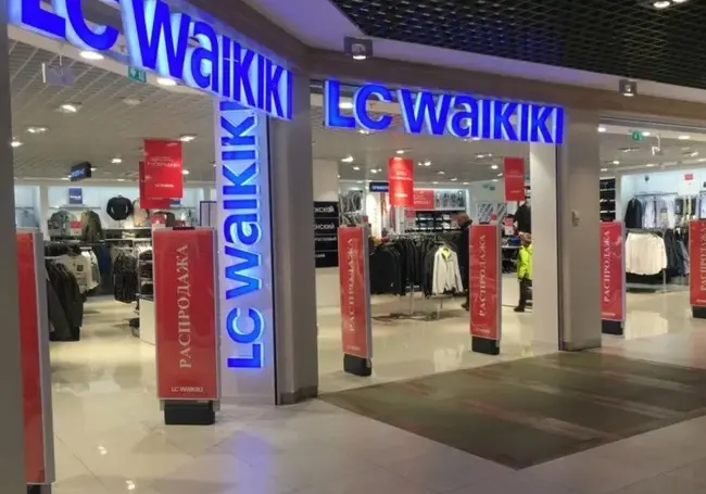 Детскую одежду и школьные портфели популярного бренда LC WAIKIKI запретили в Беларуси