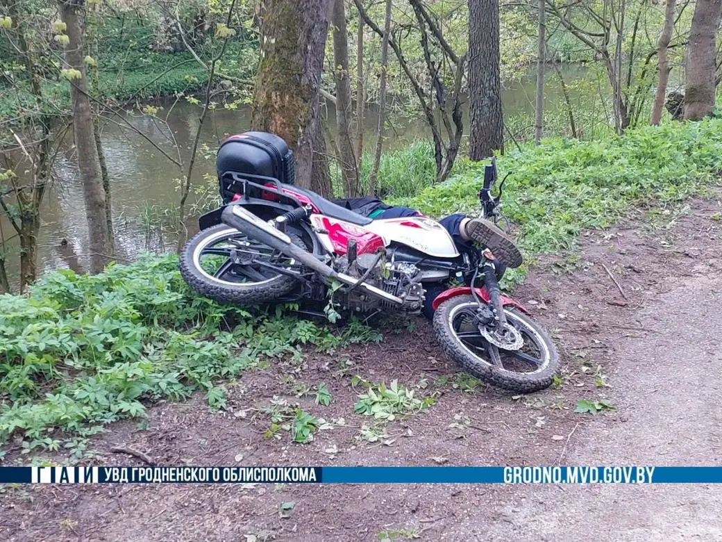 В Гродно погиб водитель мопеда, девушка-пассажирка – в больнице |  bobruisk.ru