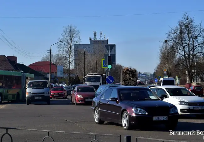 На аварийном перекрестке погаснет светофор. Где еще в Бобруйске не будет света с 20 по 24 мая
