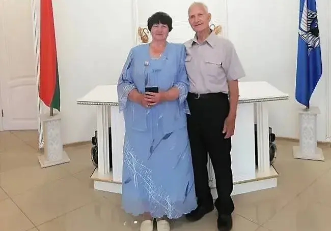 Познакомились в TikTok: 87-летний жених и 76-летняя невеста сыграли свадьбу в Жлобине