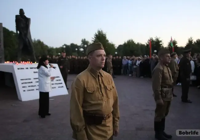 В Бобруйской крепости прошел митинг-реквием. Фотофакт