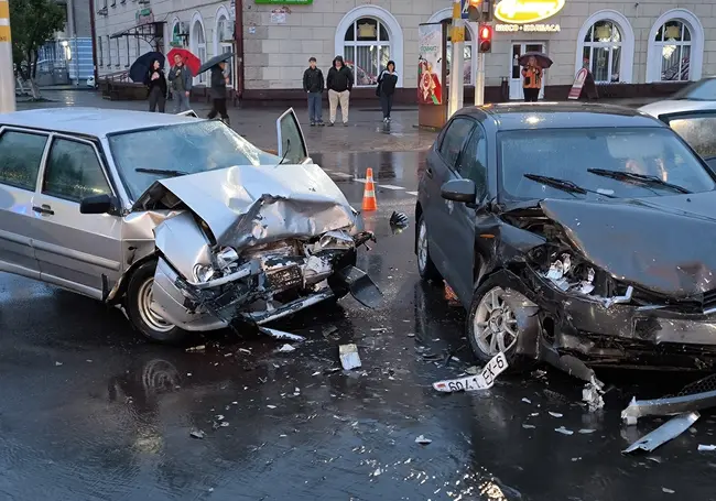 Женщину забрали на «скорой». Серьезная авария в центре Бобруйска