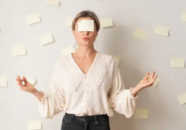 «Оставлять работу на работе». Эксперт-психиатр – о том, как не довести себя до выгорания