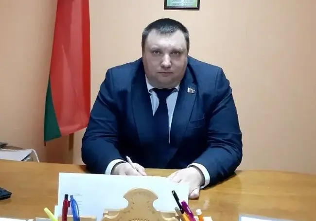 «Ходить по лесам в грибы-ягоды не люблю». Именинник недели – Николай Сакун, председатель Телушского сельсовета