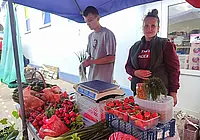 Клубника – до 28 рублей, картошка – в среднем по 3. Что почем на бобруйском рынке