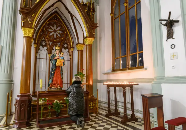 «Молімся, каб Дом Божы быў вернуты вернікам». У бабруйскім касцёле свята і думы пра будучыню