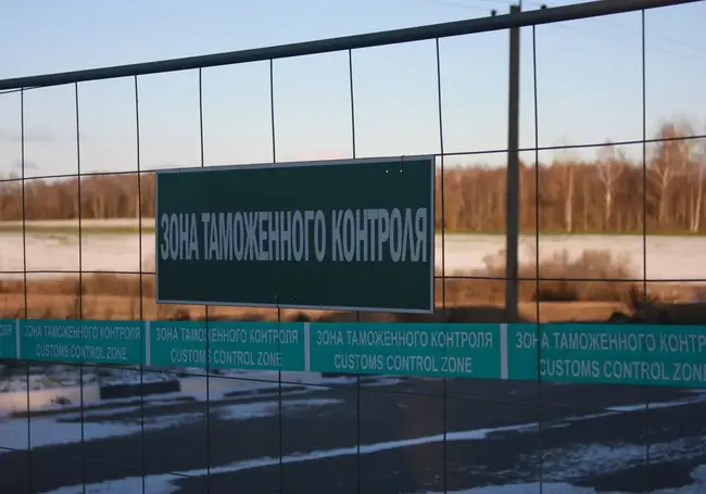Услуга по обязательной дезинфекции въезжающих в Беларусь грузовиков подорожает с 1 февраля. Узнали цены