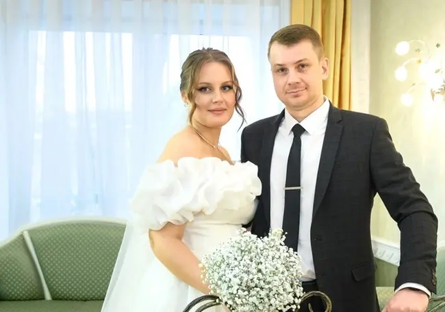 «Познакомились 13 лет назад в общей компании». Свадебная пара недели
