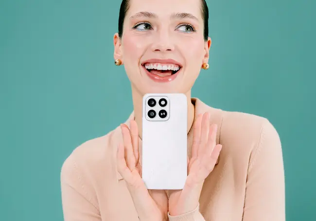 С ярким дисплеем и крутым дизайном. Обзор смартфона HONOR X8c
