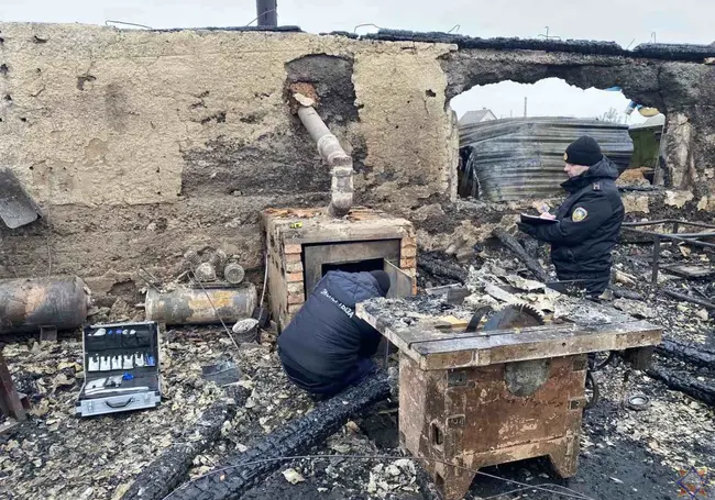 В Осиповичском районе сгорела пилорама. Ущерб на сотни тысяч рублей