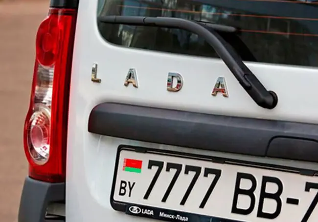 В Беларуси хотят «отвязать» автомобильные номера от регионов. Что это значит?