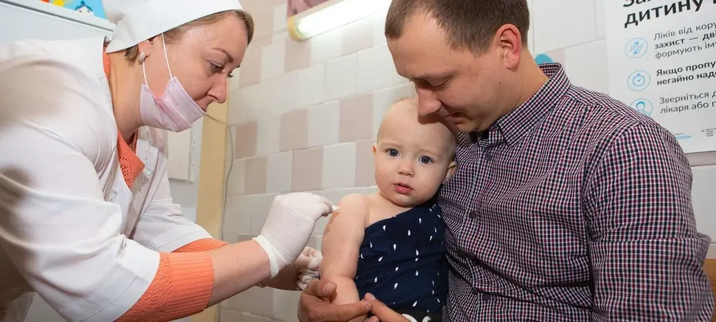 Вакцина от кори делается в два этапа. Первую дозу желательно ввести еще в младенческом возрасте. Фото ЮНИСЕФ / А.Филиппов.