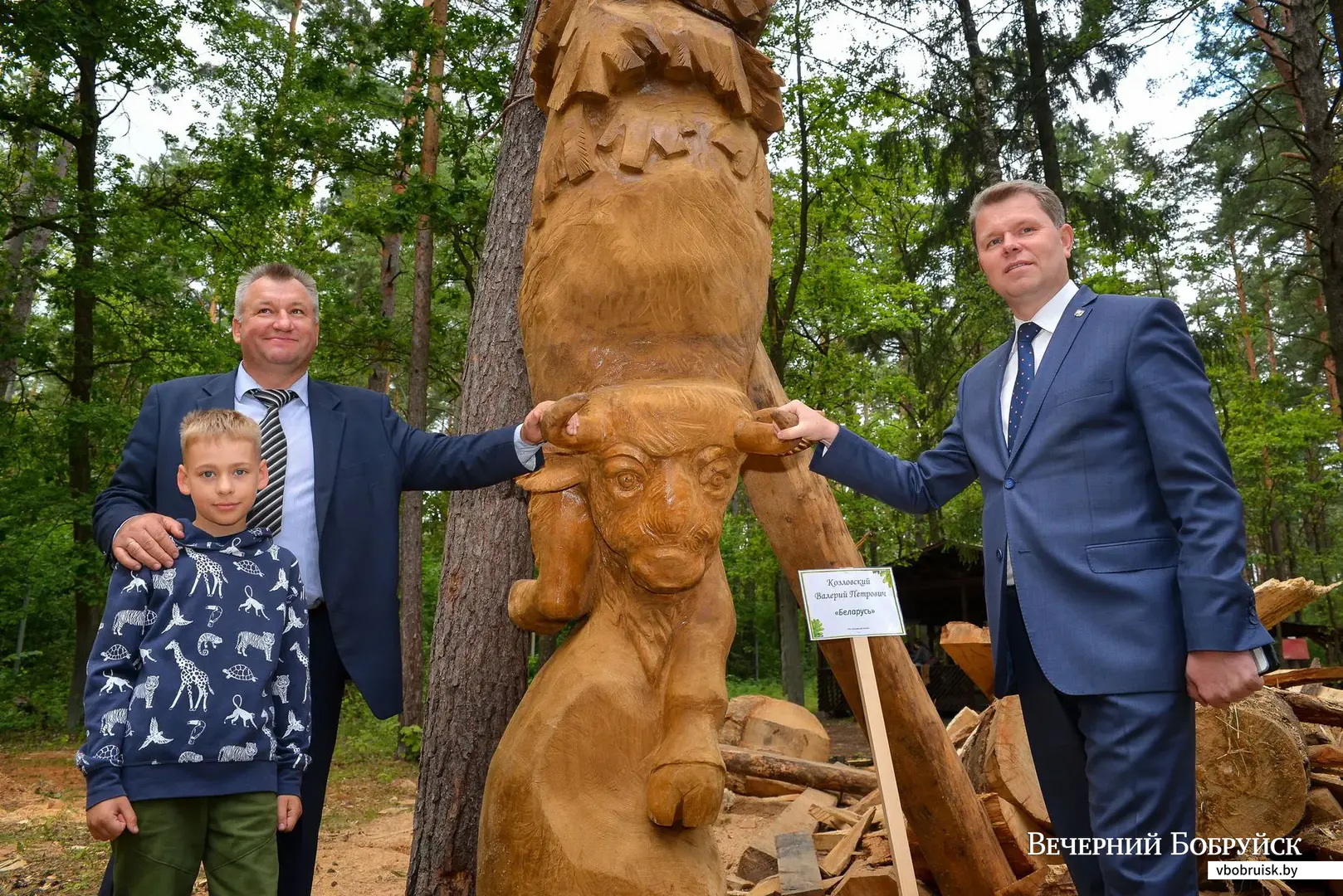 12.07.2019. Национальный конкурс-пленэр мастеров резьбы по дереву